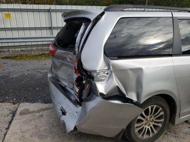 Photo 8 VIN: 5TDYZ3DCXKS967875 - TOYOTA SIENNA XLE 