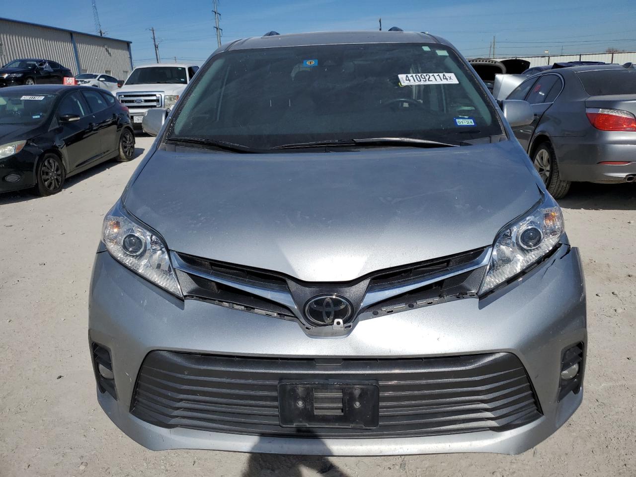 Photo 4 VIN: 5TDYZ3DCXKS972719 - TOYOTA SIENNA 