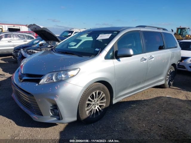 Photo 1 VIN: 5TDYZ3DCXKS987267 - TOYOTA SIENNA 