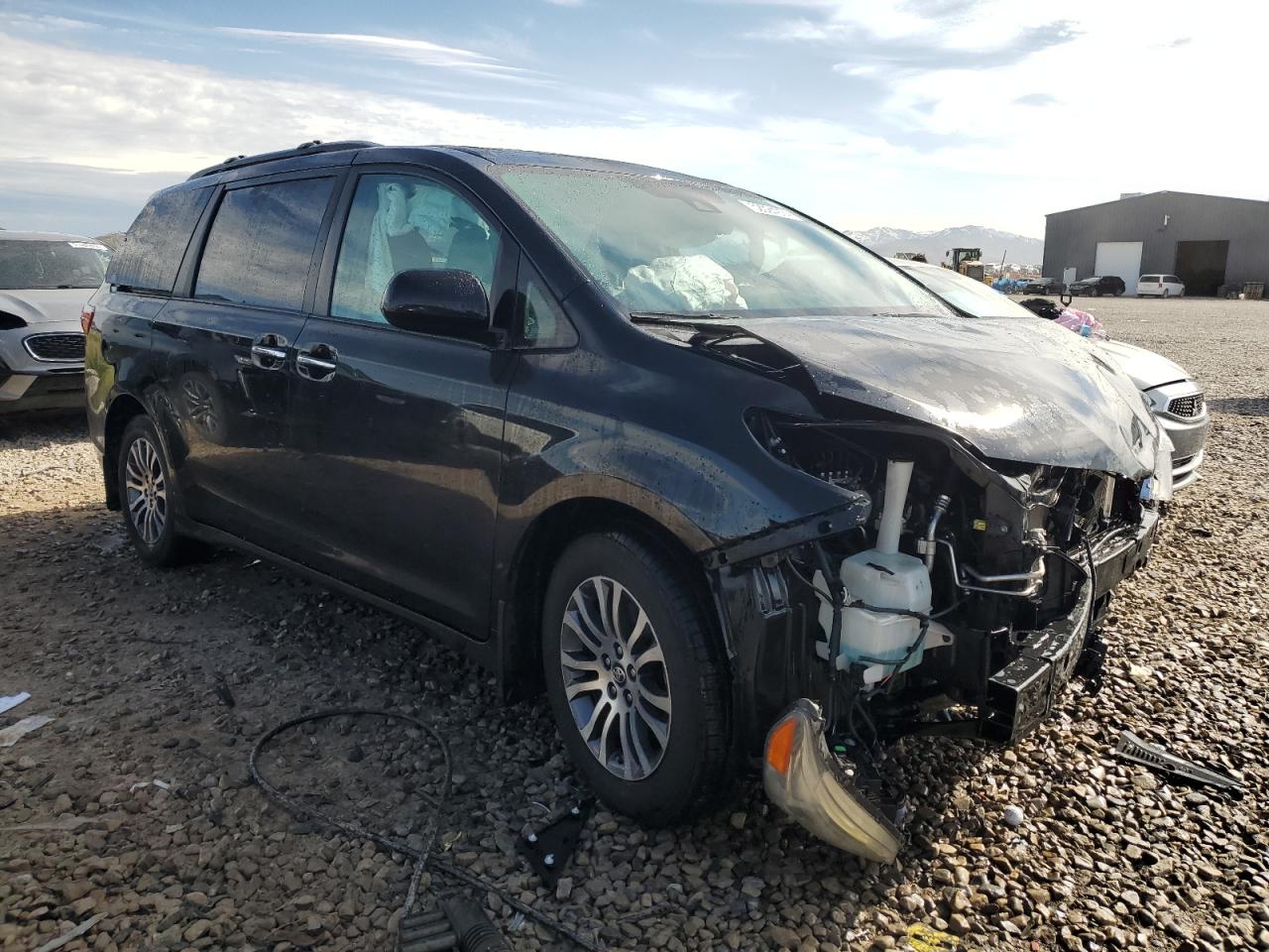 Photo 3 VIN: 5TDYZ3DCXKS995224 - TOYOTA SIENNA 