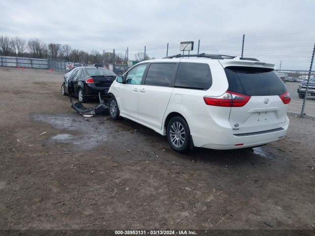 Photo 2 VIN: 5TDYZ3DCXLS045074 - TOYOTA SIENNA 