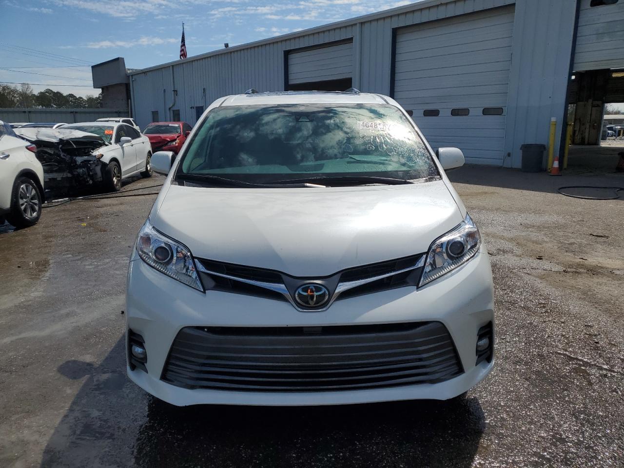 Photo 4 VIN: 5TDYZ3DCXLS085610 - TOYOTA SIENNA 