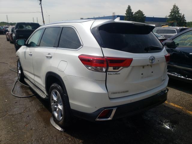 Photo 2 VIN: 5TDYZRFH0HS215557 - TOYOTA HIGHLANDER 