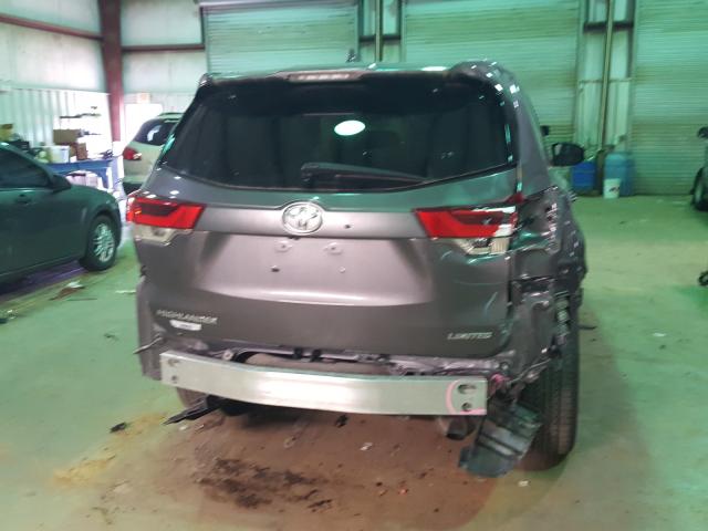 Photo 8 VIN: 5TDYZRFH0JS239833 - TOYOTA HIGHLANDER 