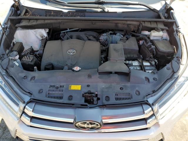 Photo 11 VIN: 5TDYZRFH0JS259774 - TOYOTA HIGHLANDER 