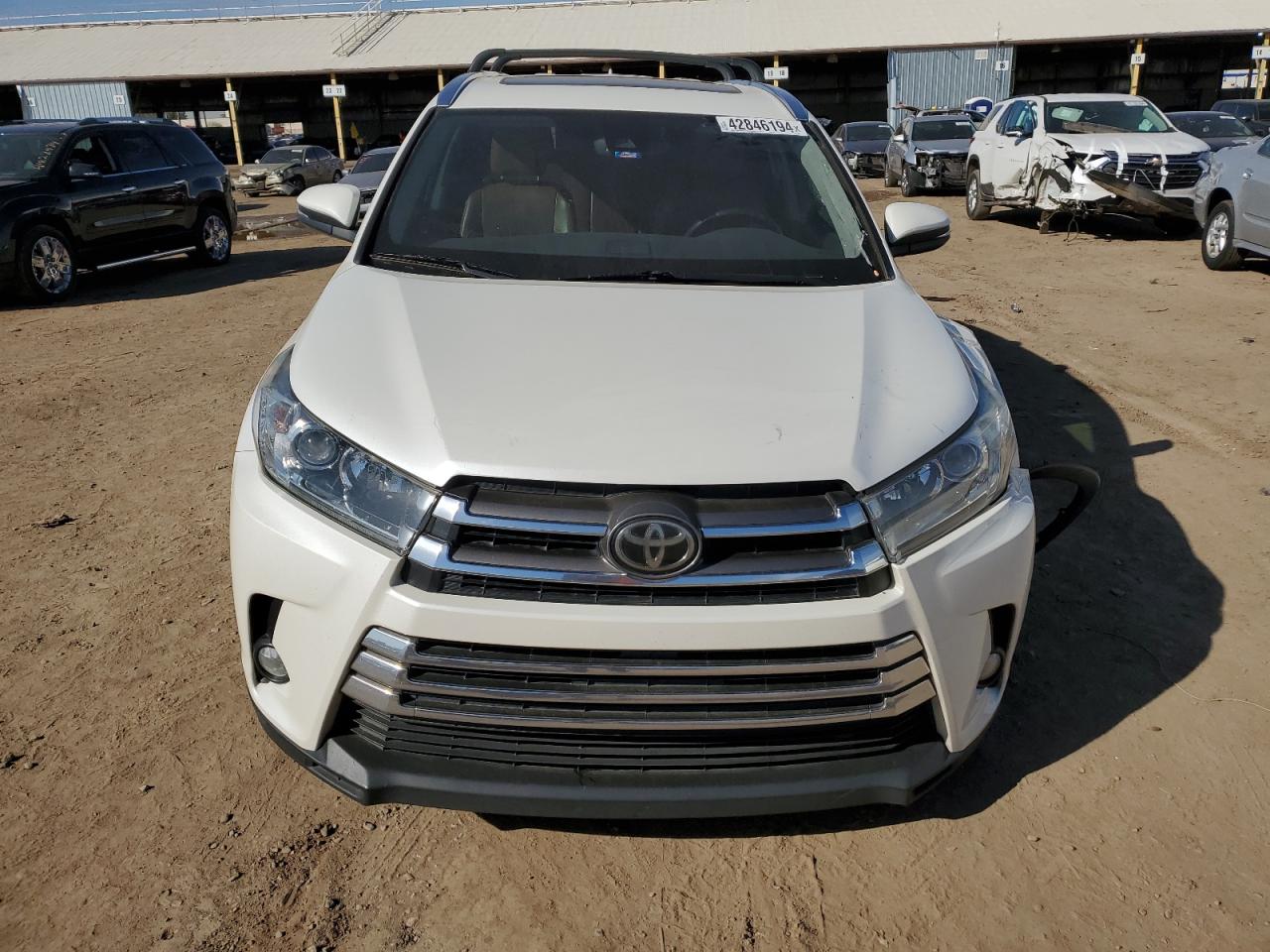 Photo 4 VIN: 5TDYZRFH1JS238349 - TOYOTA HIGHLANDER 