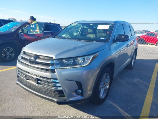 Photo 1 VIN: 5TDYZRFH3JS265102 - TOYOTA HIGHLANDER 