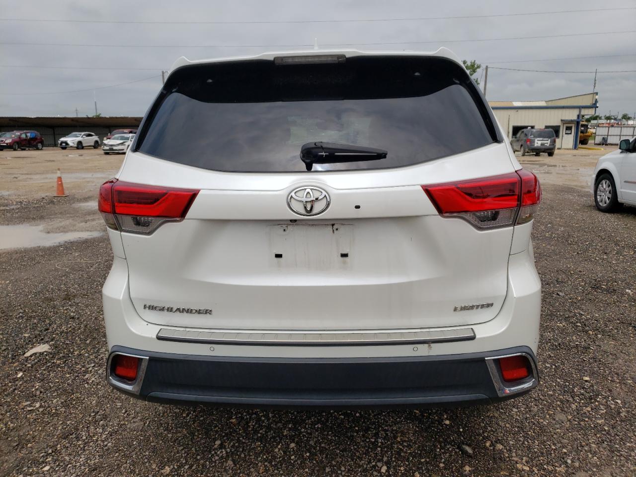 Photo 5 VIN: 5TDYZRFH4JS286945 - TOYOTA HIGHLANDER 