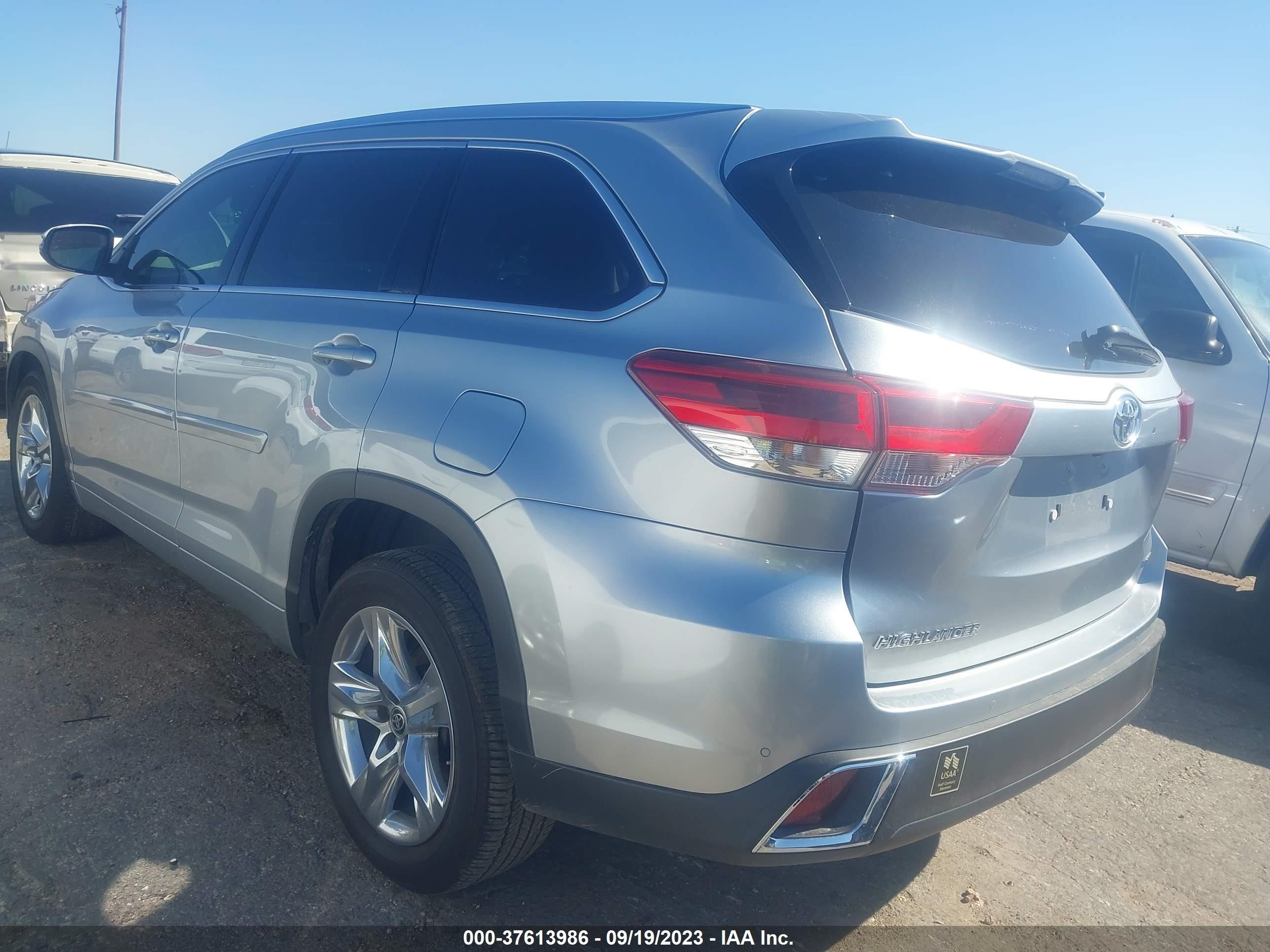 Photo 2 VIN: 5TDYZRFH4KS368241 - TOYOTA HIGHLANDER 