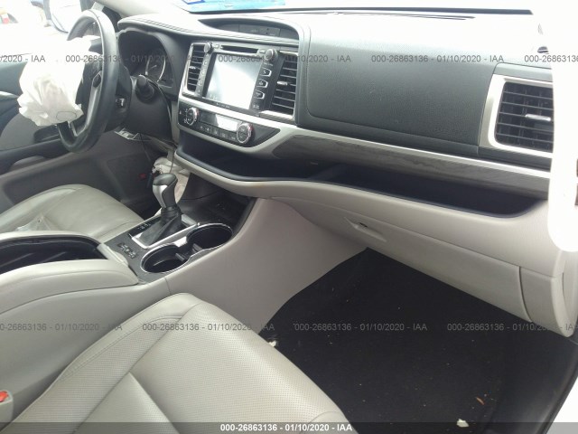 Photo 4 VIN: 5TDYZRFH5JS253629 - TOYOTA HIGHLANDER 