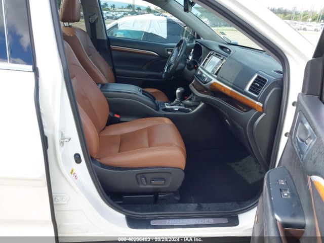 Photo 4 VIN: 5TDYZRFH6JS264641 - TOYOTA HIGHLANDER 