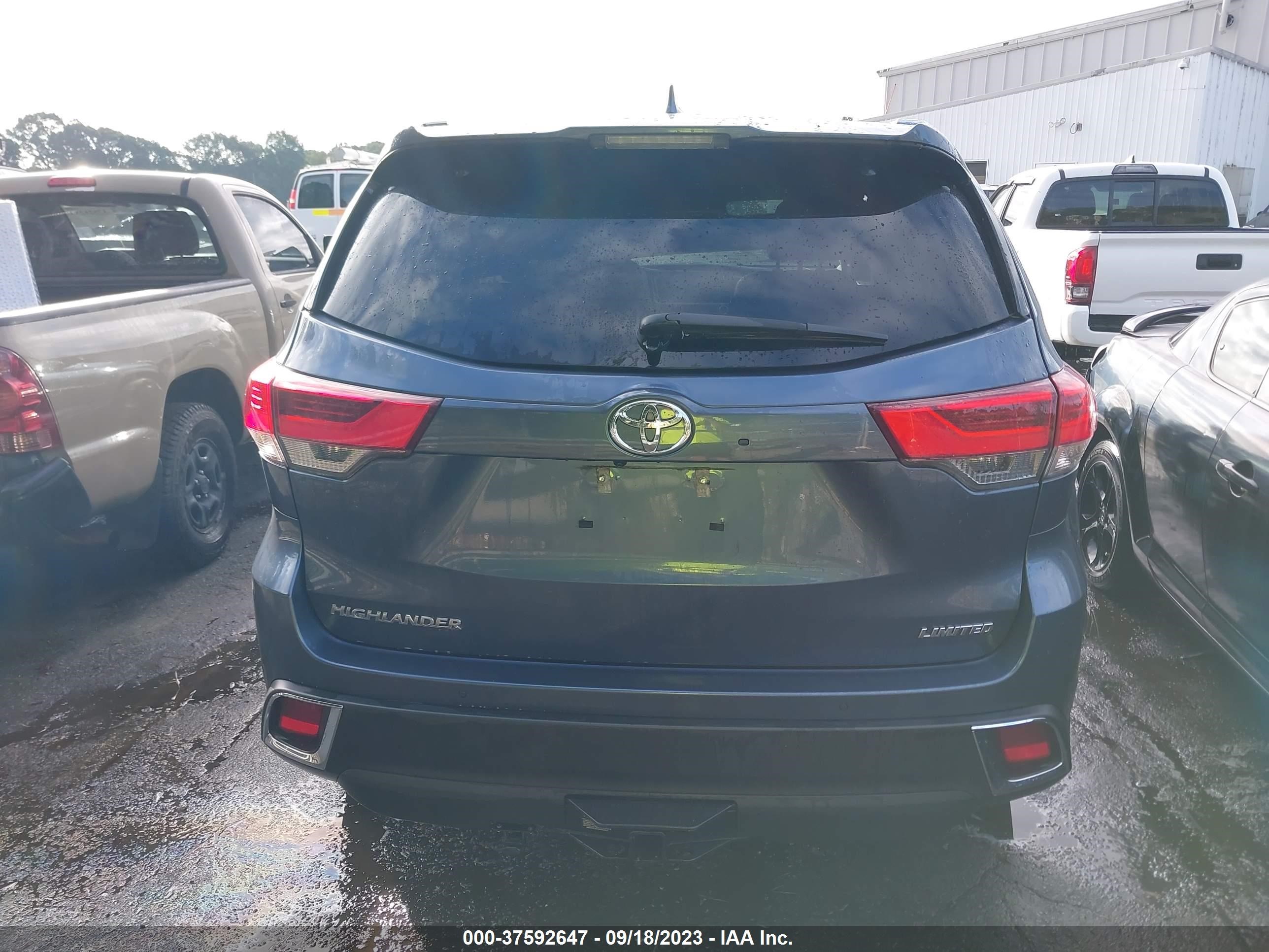 Photo 15 VIN: 5TDYZRFH6KS370265 - TOYOTA HIGHLANDER 