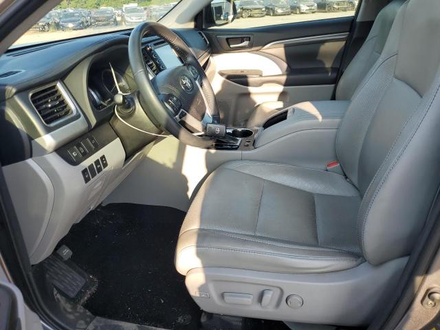 Photo 6 VIN: 5TDYZRFH8JS239580 - TOYOTA HIGHLANDER 