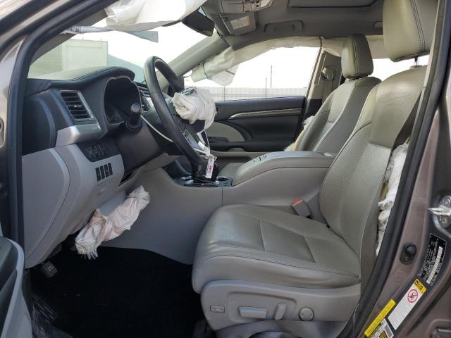 Photo 6 VIN: 5TDYZRFH9JS237210 - TOYOTA HIGHLANDER 