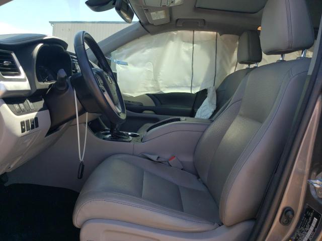 Photo 6 VIN: 5TDYZRFH9JS243265 - TOYOTA HIGHLANDER 