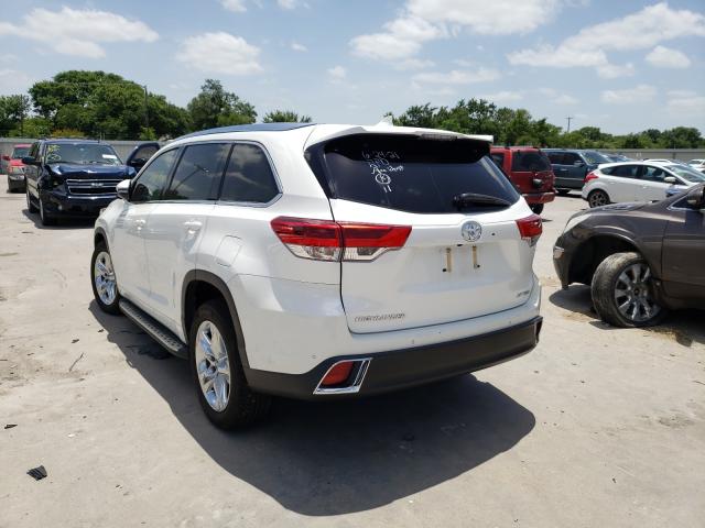 Photo 2 VIN: 5TDYZRFH9JS251012 - TOYOTA HIGHLANDER 