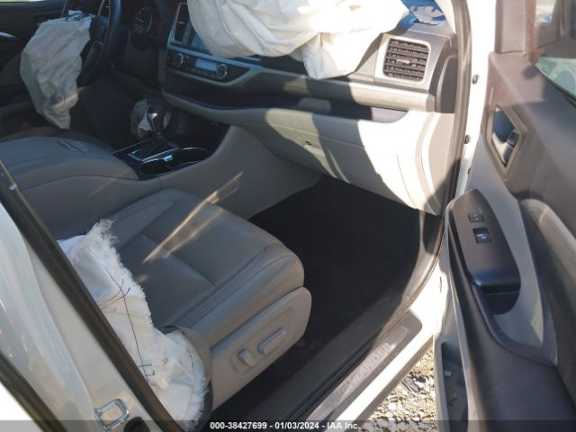 Photo 4 VIN: 5TDYZRFHXKS294212 - TOYOTA HIGHLANDER 