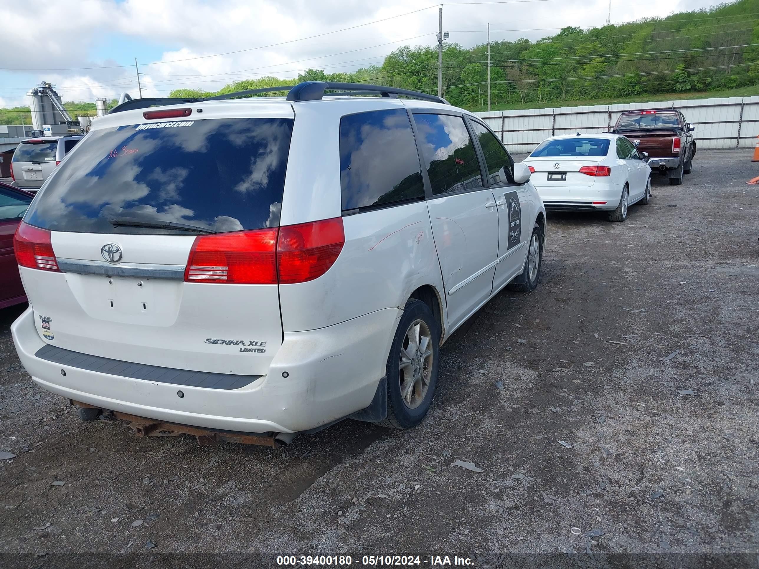 Photo 3 VIN: 5TDZA22C04S045675 - TOYOTA SIENNA 