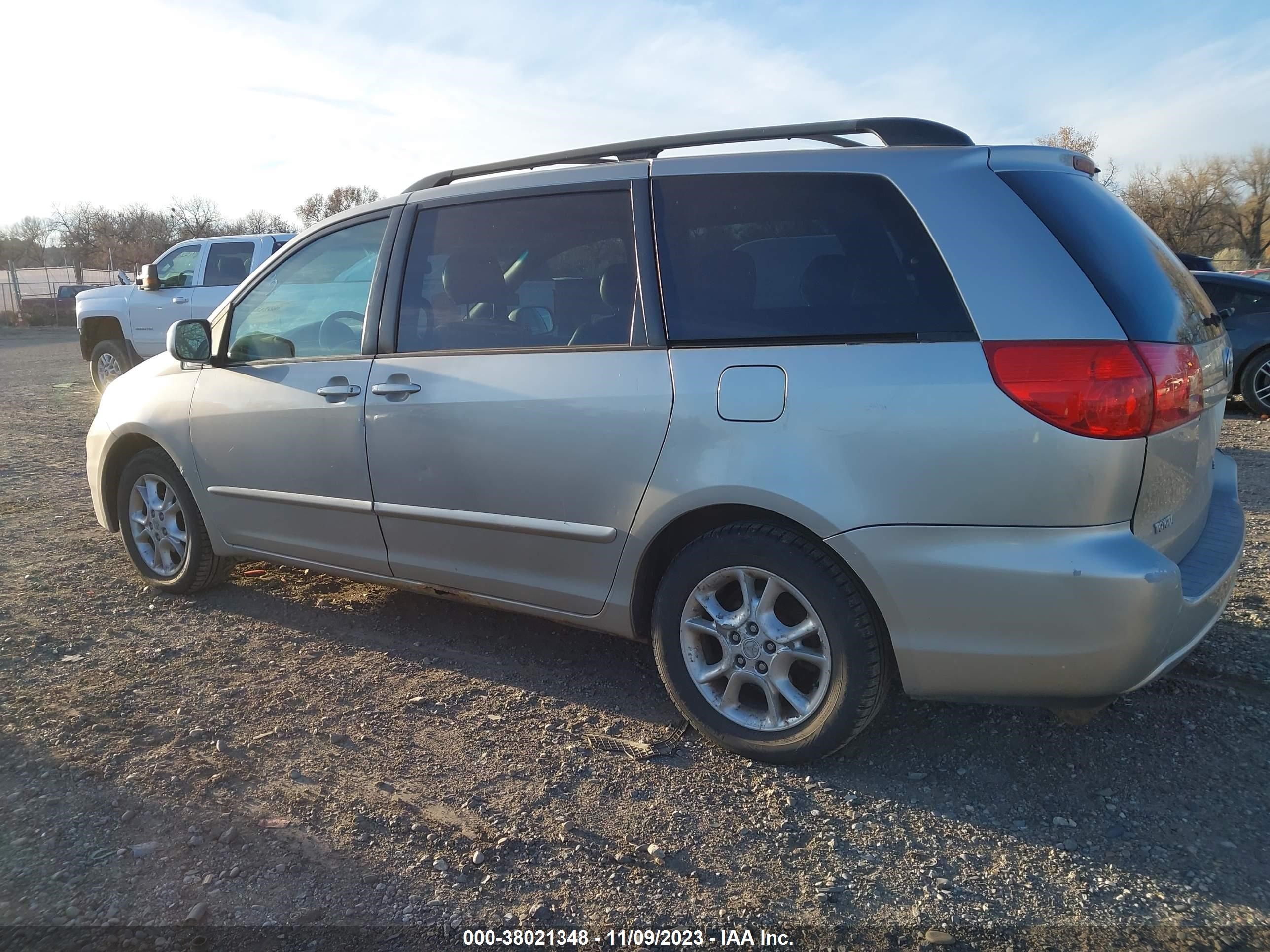 Photo 2 VIN: 5TDZA22C06S462118 - TOYOTA SIENNA 