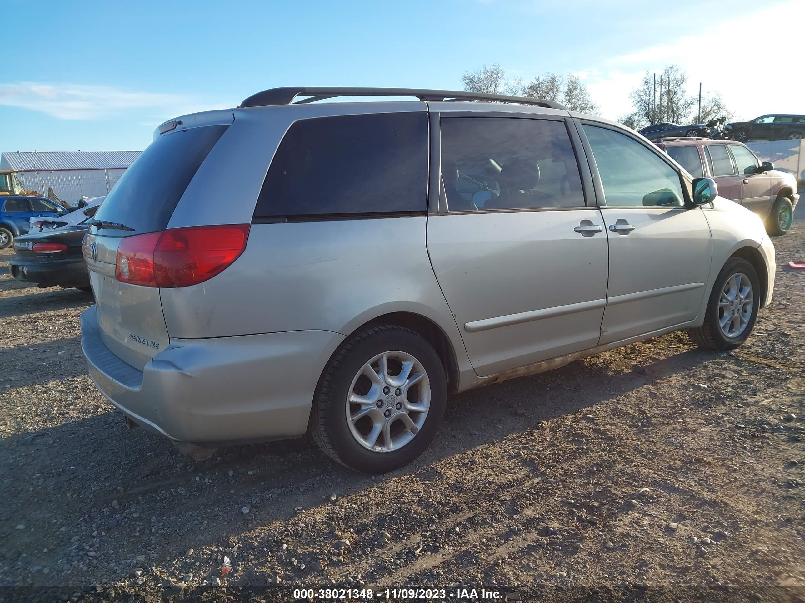 Photo 3 VIN: 5TDZA22C06S462118 - TOYOTA SIENNA 