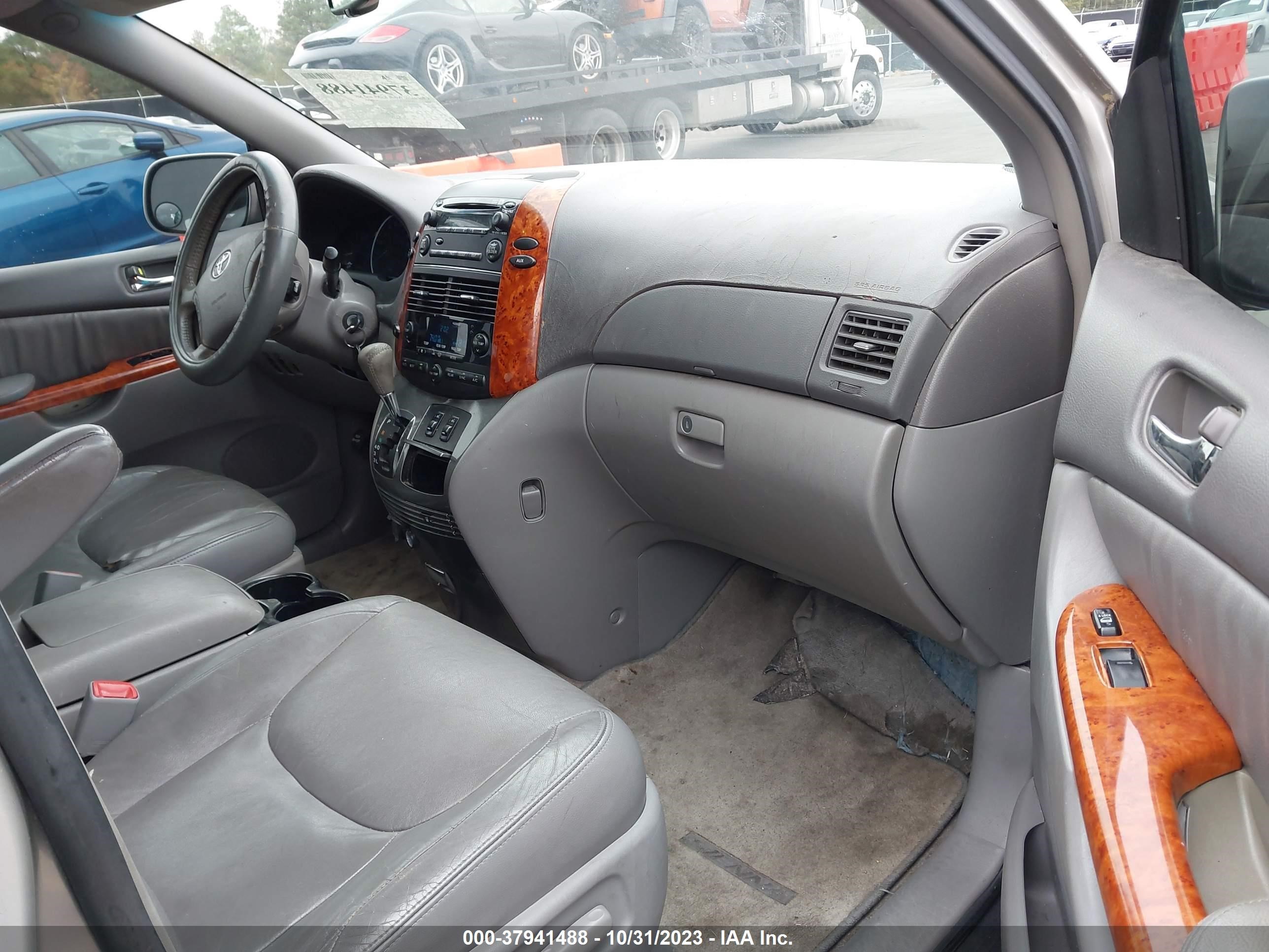 Photo 4 VIN: 5TDZA22C06S485091 - TOYOTA SIENNA 