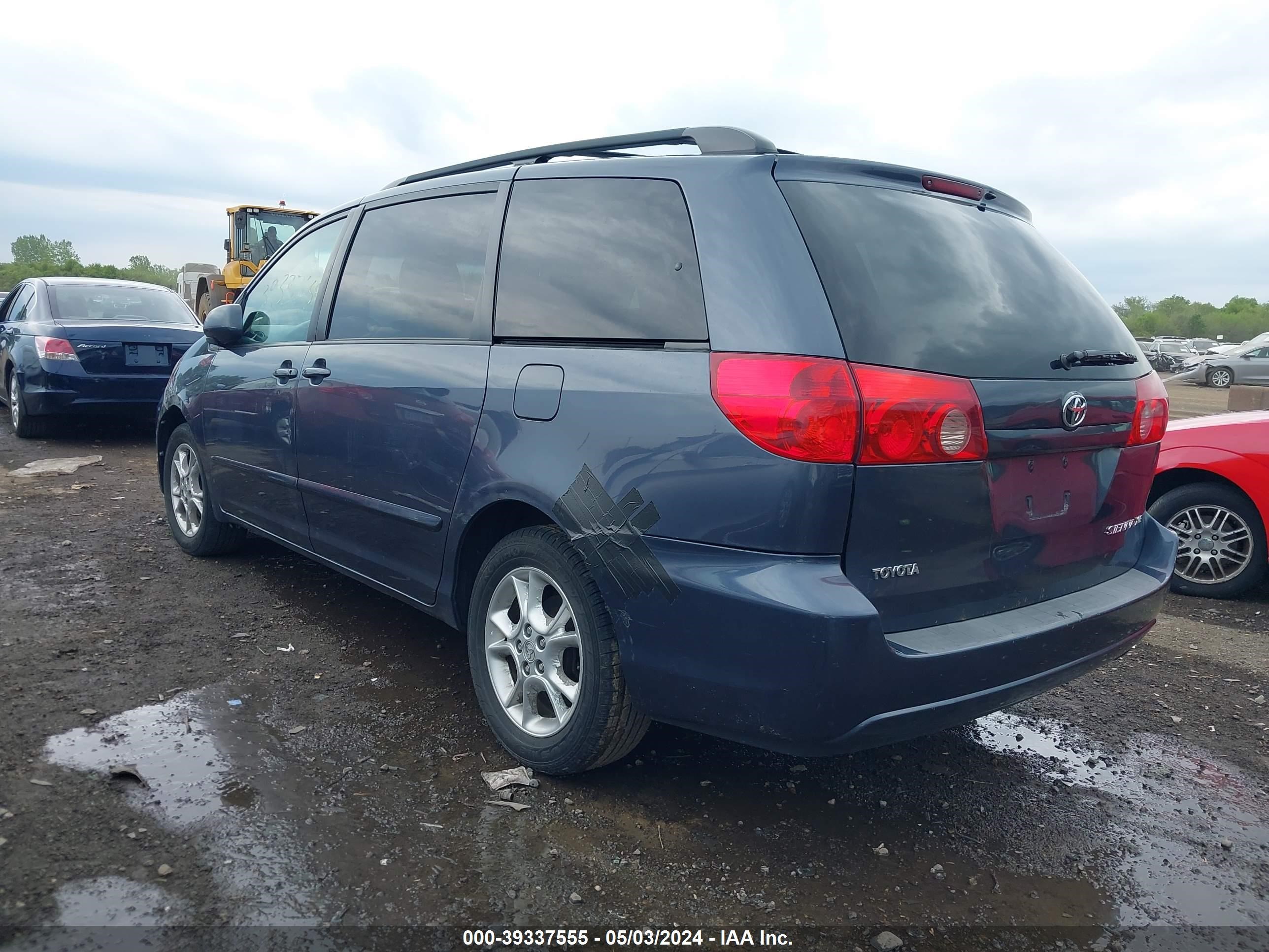 Photo 2 VIN: 5TDZA22C06S571663 - TOYOTA SIENNA 