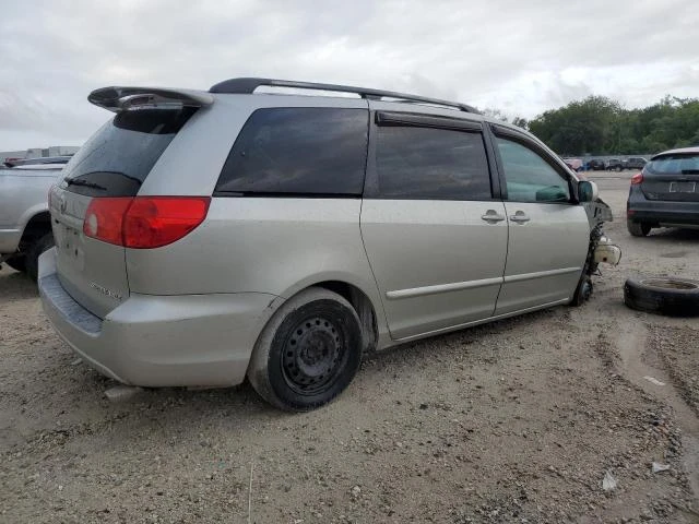 Photo 2 VIN: 5TDZA22C16S430861 - TOYOTA SIENNA XLE 