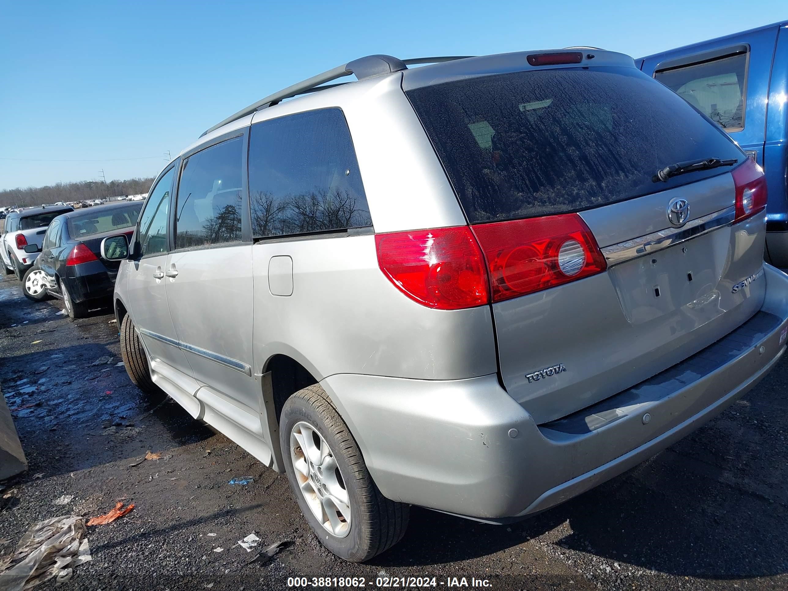 Photo 3 VIN: 5TDZA22C16S490672 - TOYOTA SIENNA 