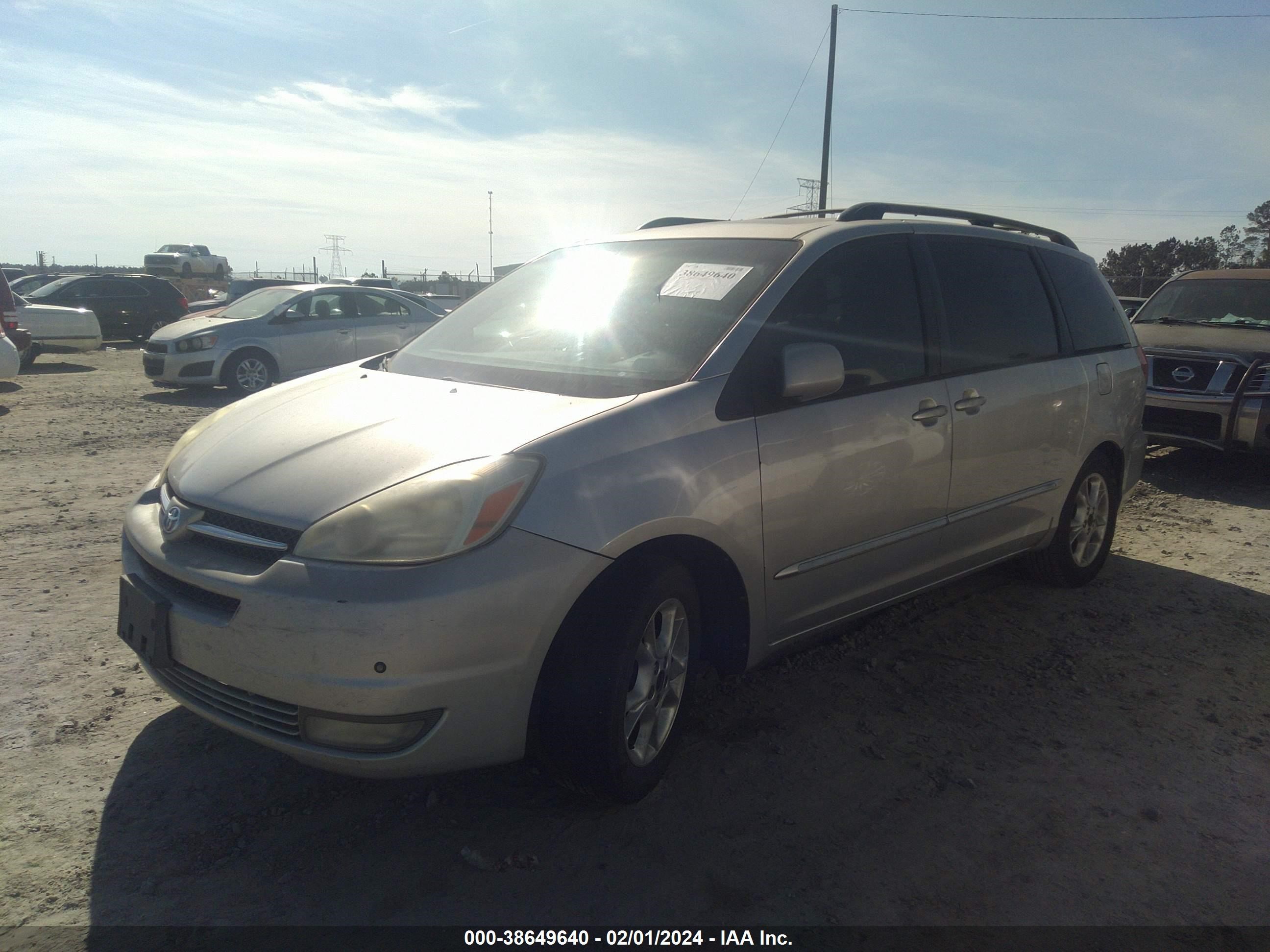 Photo 1 VIN: 5TDZA22C24S049629 - TOYOTA SIENNA 