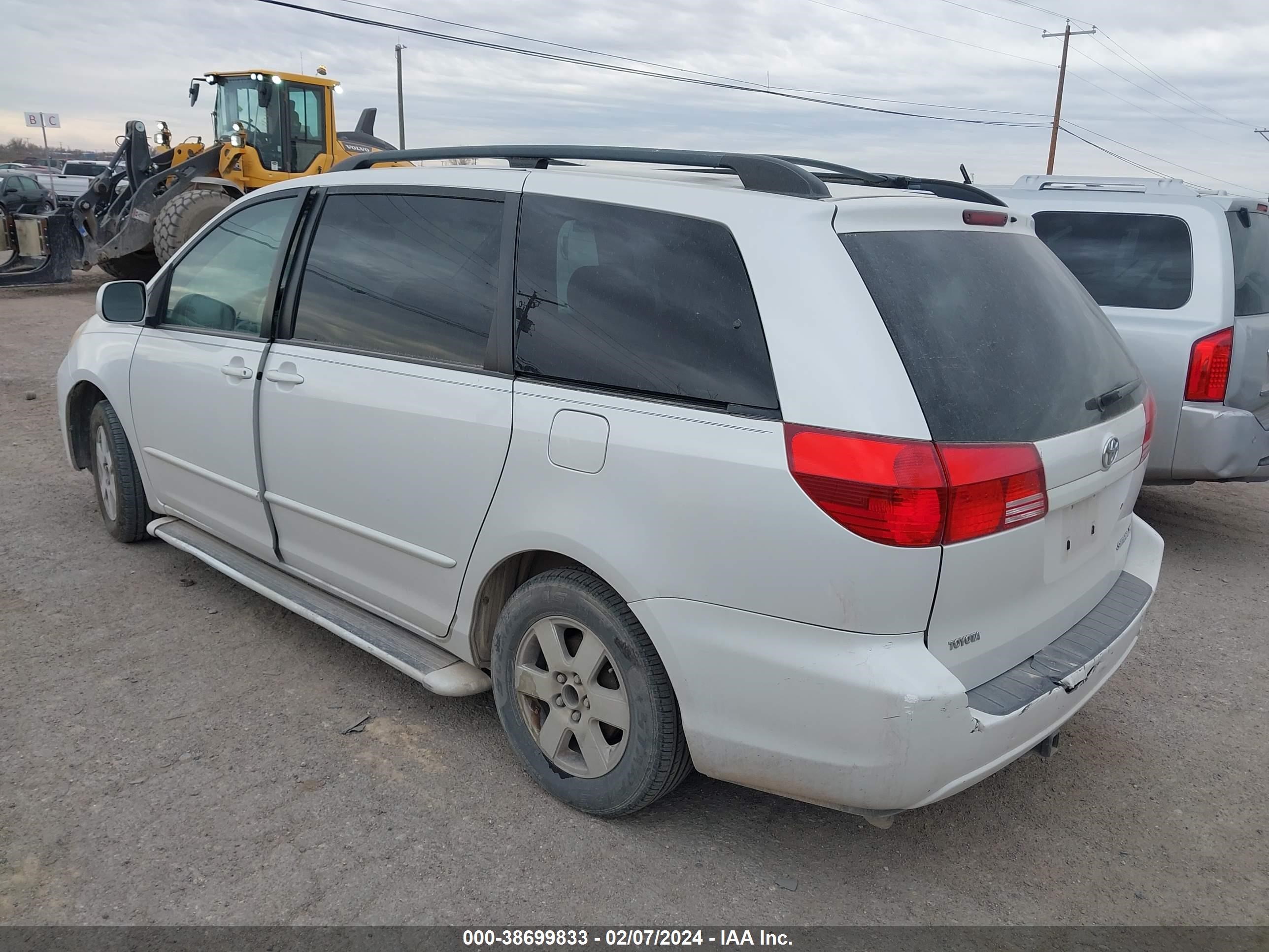 Photo 2 VIN: 5TDZA22C24S110851 - TOYOTA SIENNA 