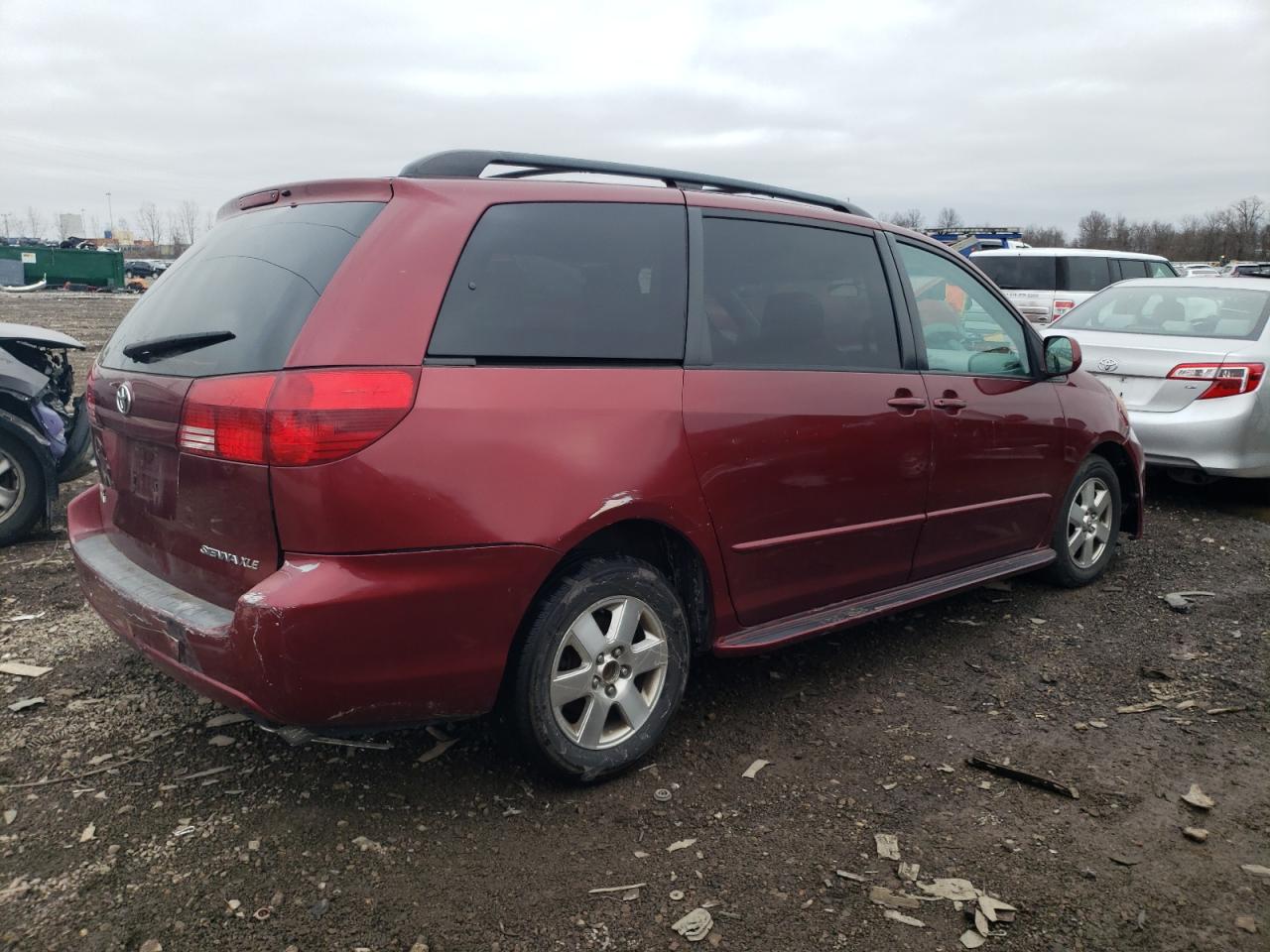 Photo 2 VIN: 5TDZA22C24S216426 - TOYOTA SIENNA 