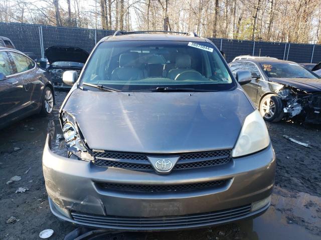 Photo 4 VIN: 5TDZA22C25S308296 - TOYOTA SIENNA XLE 