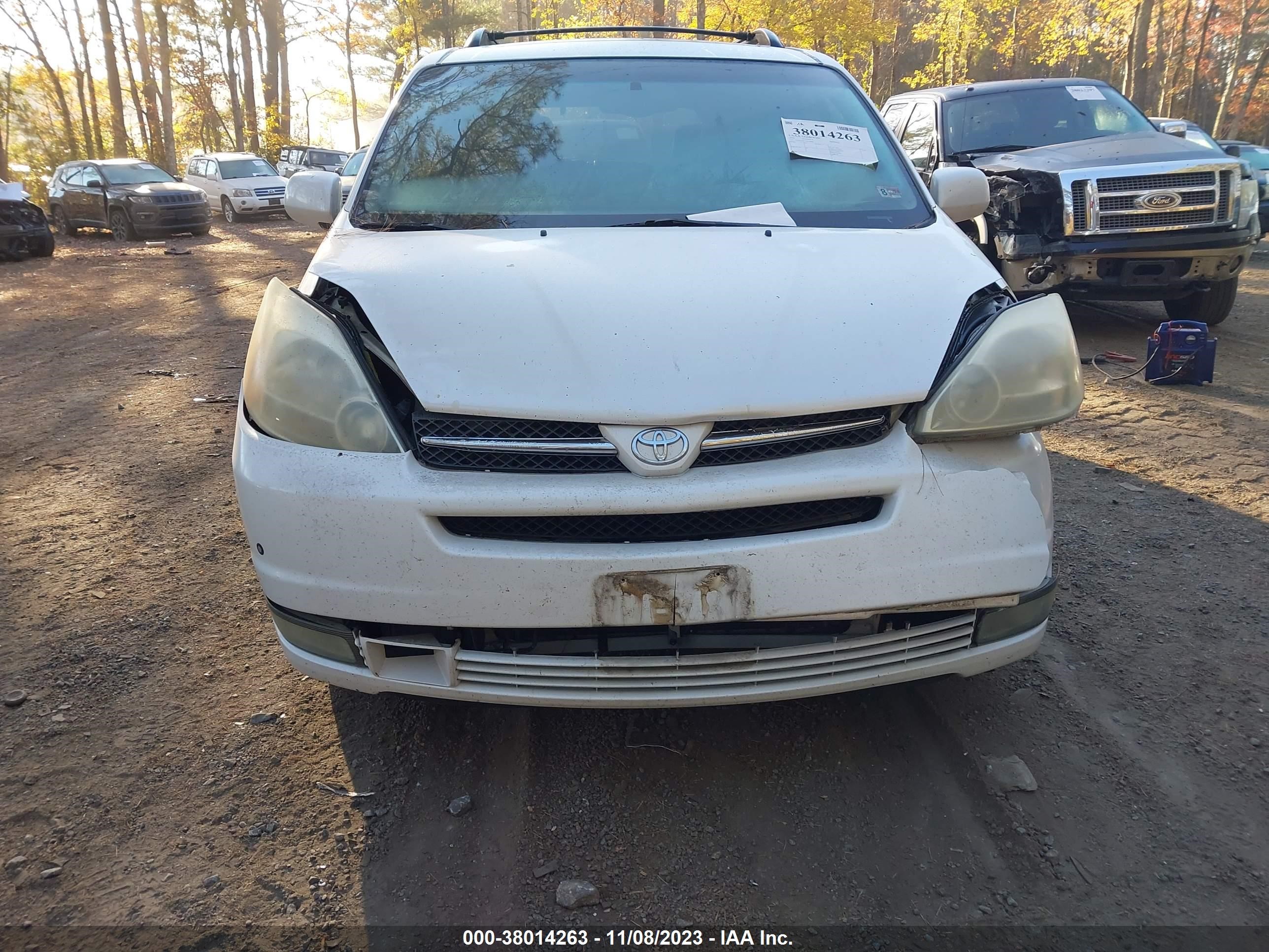 Photo 11 VIN: 5TDZA22C25S320481 - TOYOTA SIENNA 