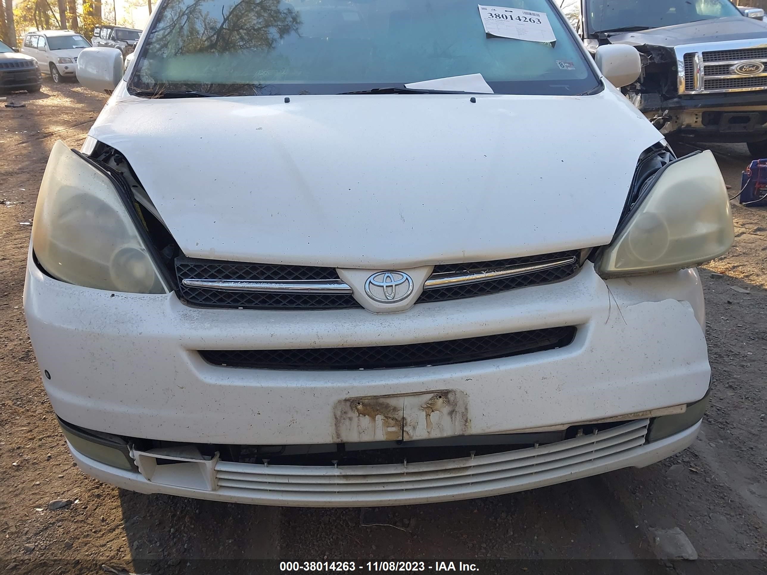 Photo 5 VIN: 5TDZA22C25S320481 - TOYOTA SIENNA 