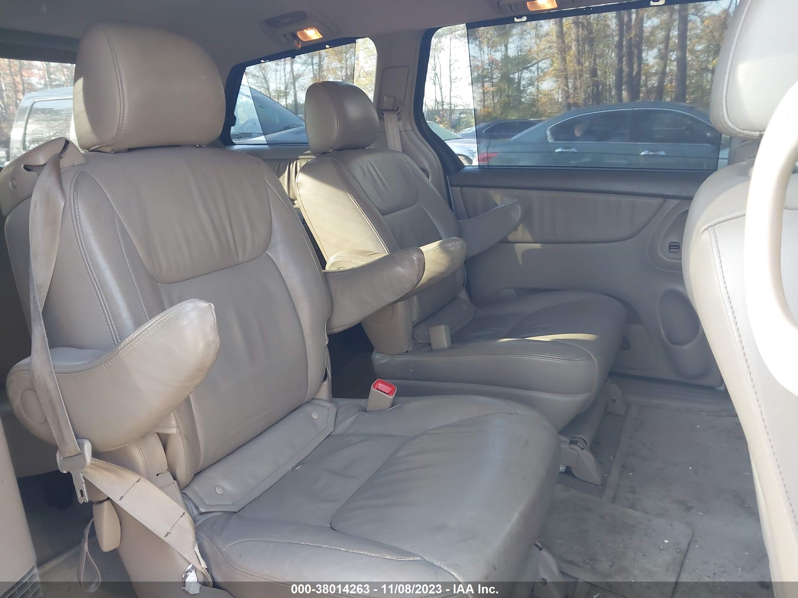 Photo 7 VIN: 5TDZA22C25S320481 - TOYOTA SIENNA 