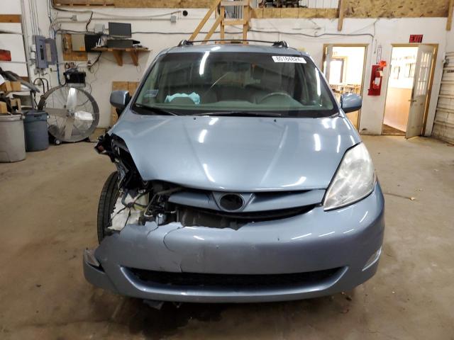 Photo 4 VIN: 5TDZA22C26S426981 - TOYOTA SIENNA XLE 