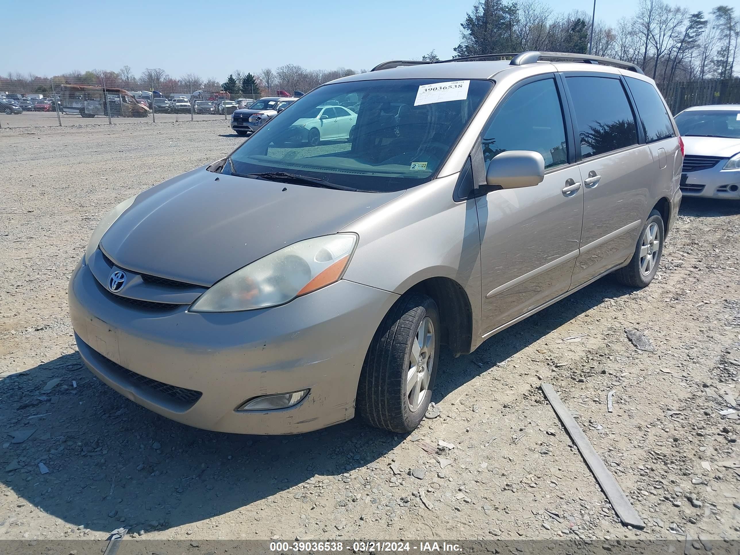 Photo 5 VIN: 5TDZA22C26S428651 - TOYOTA SIENNA 