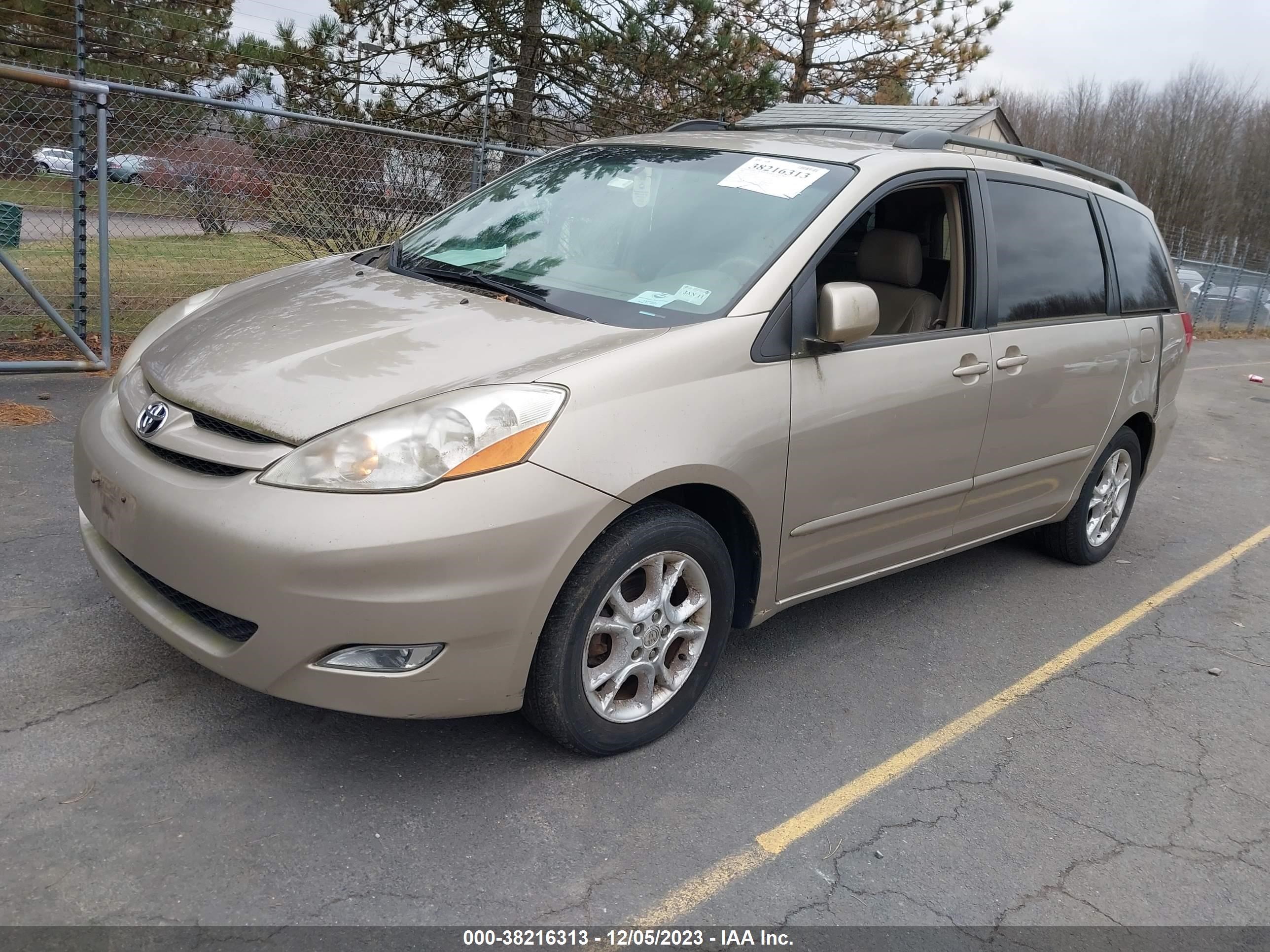 Photo 1 VIN: 5TDZA22C26S586844 - TOYOTA SIENNA 