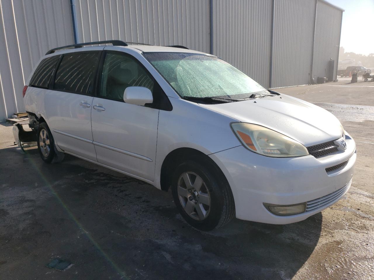 Photo 3 VIN: 5TDZA22C34S092893 - TOYOTA SIENNA 