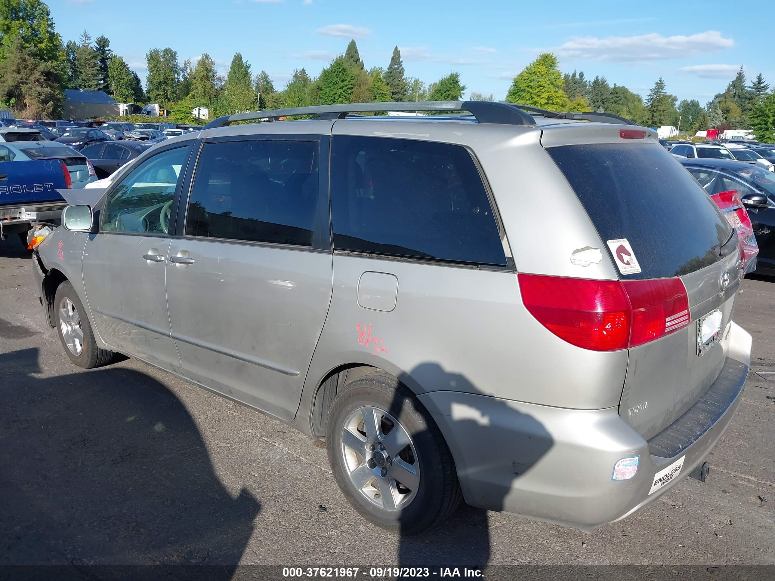 Photo 13 VIN: 5TDZA22C34S122328 - TOYOTA SIENNA 