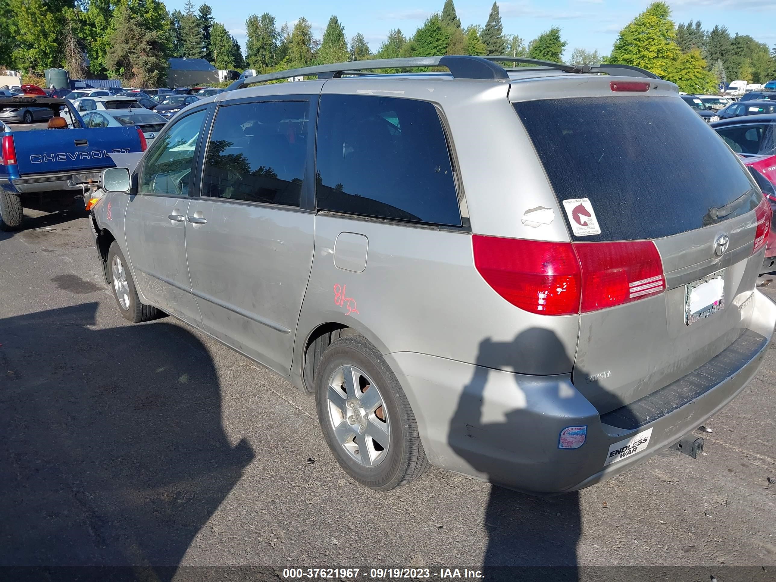 Photo 2 VIN: 5TDZA22C34S122328 - TOYOTA SIENNA 