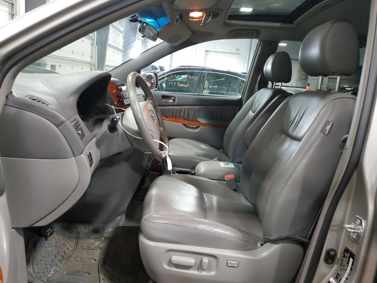 Photo 6 VIN: 5TDZA22C36S431610 - TOYOTA SIENNA 