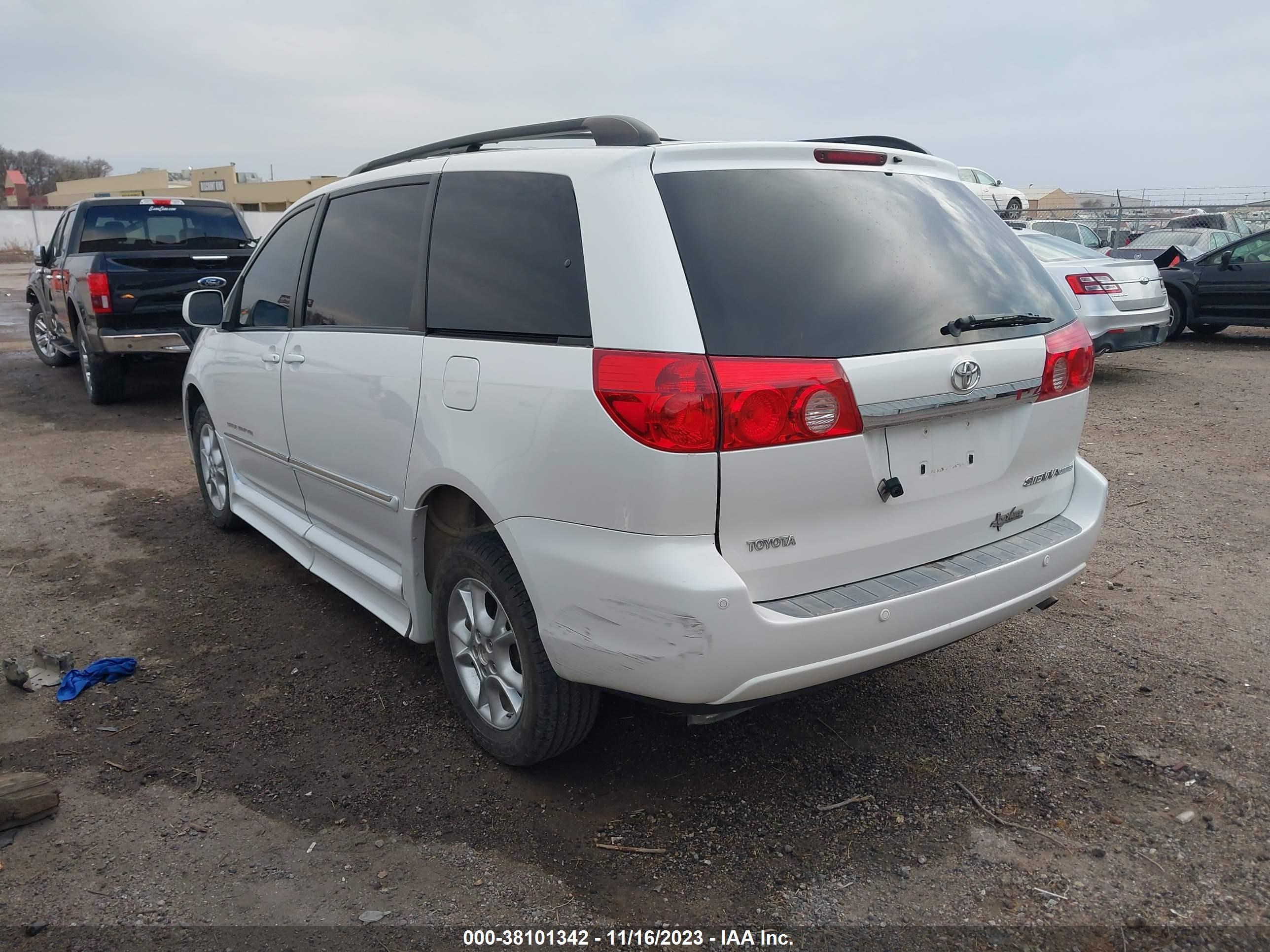 Photo 2 VIN: 5TDZA22C36S573004 - TOYOTA SIENNA 