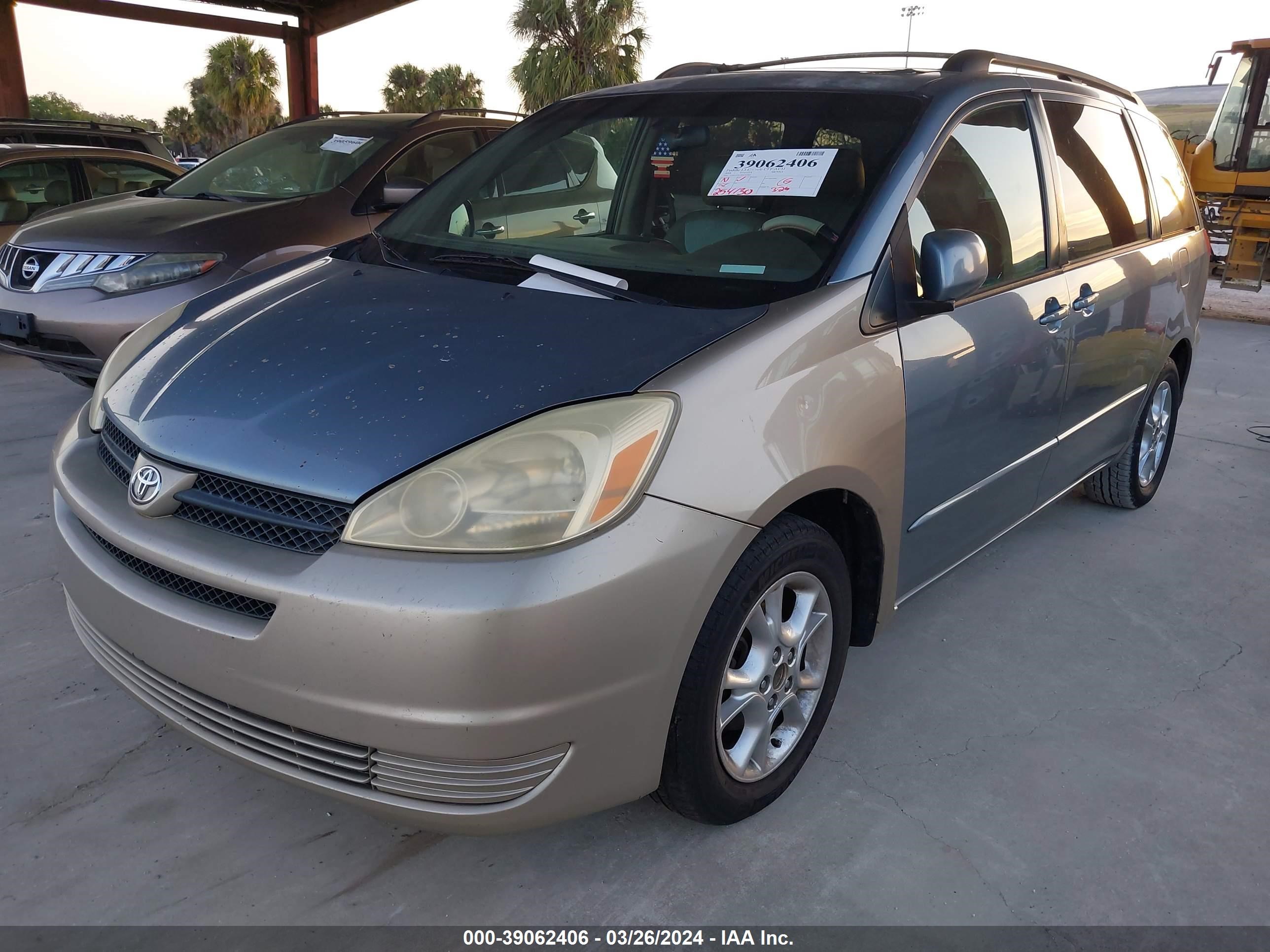 Photo 1 VIN: 5TDZA22C44S143947 - TOYOTA SIENNA 