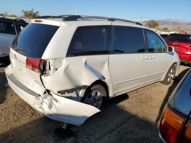 Photo 2 VIN: 5TDZA22C44S205993 - TOYOTA SIENNA XLE 