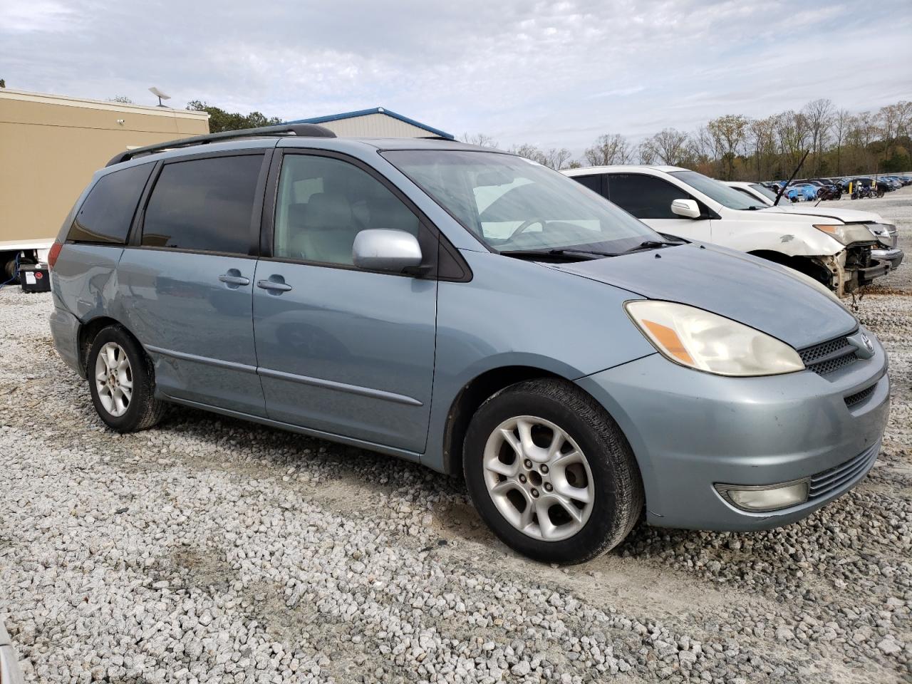 Photo 3 VIN: 5TDZA22C45S265516 - TOYOTA SIENNA 