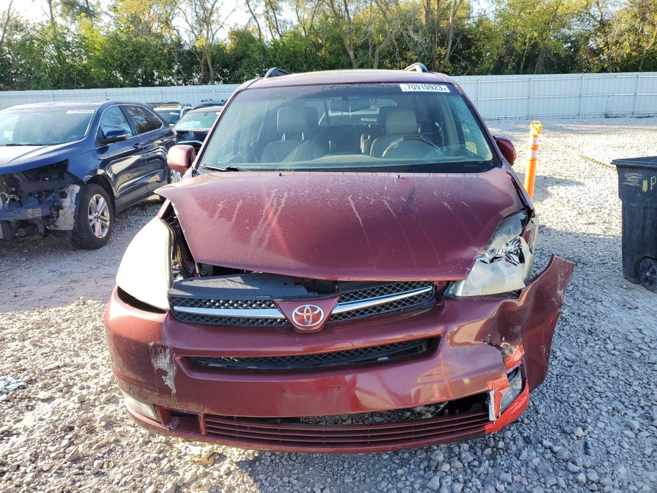 Photo 4 VIN: 5TDZA22C45S277102 - TOYOTA SIENNA 