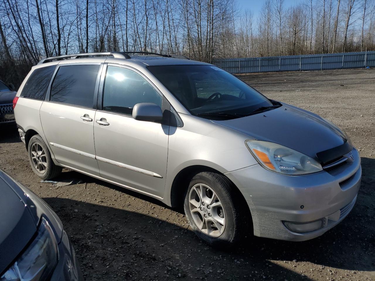 Photo 3 VIN: 5TDZA22C55S313914 - TOYOTA SIENNA 