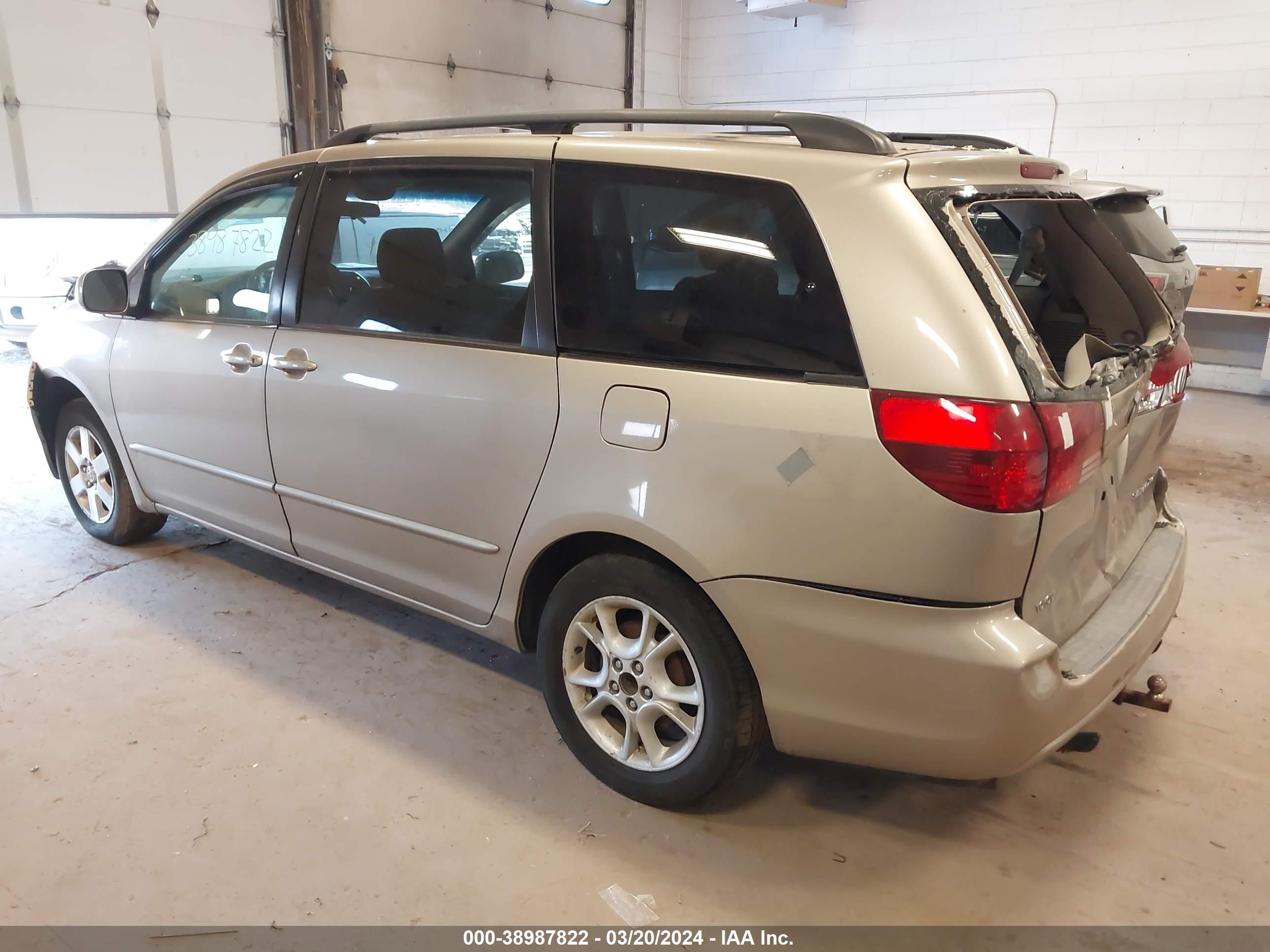 Photo 2 VIN: 5TDZA22C55S373112 - TOYOTA SIENNA 