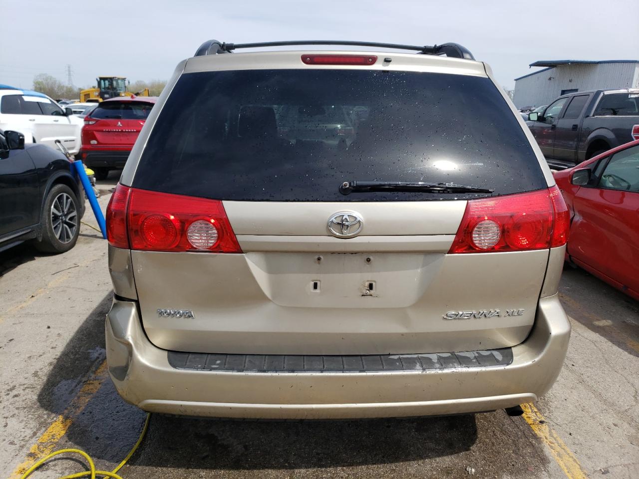 Photo 5 VIN: 5TDZA22C56S579984 - TOYOTA SIENNA 